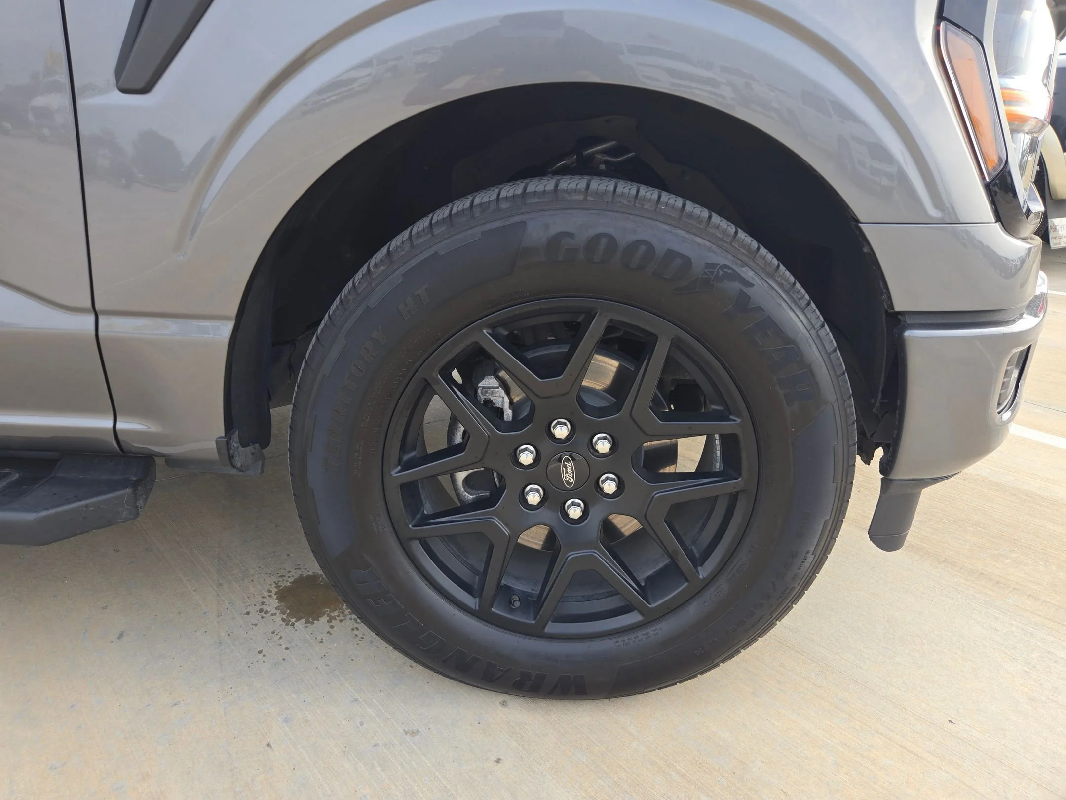 Used 2024 Gray Ford STX image 28