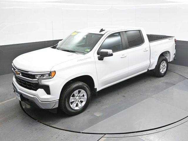 Used 2023 White Chevrolet LT image 13