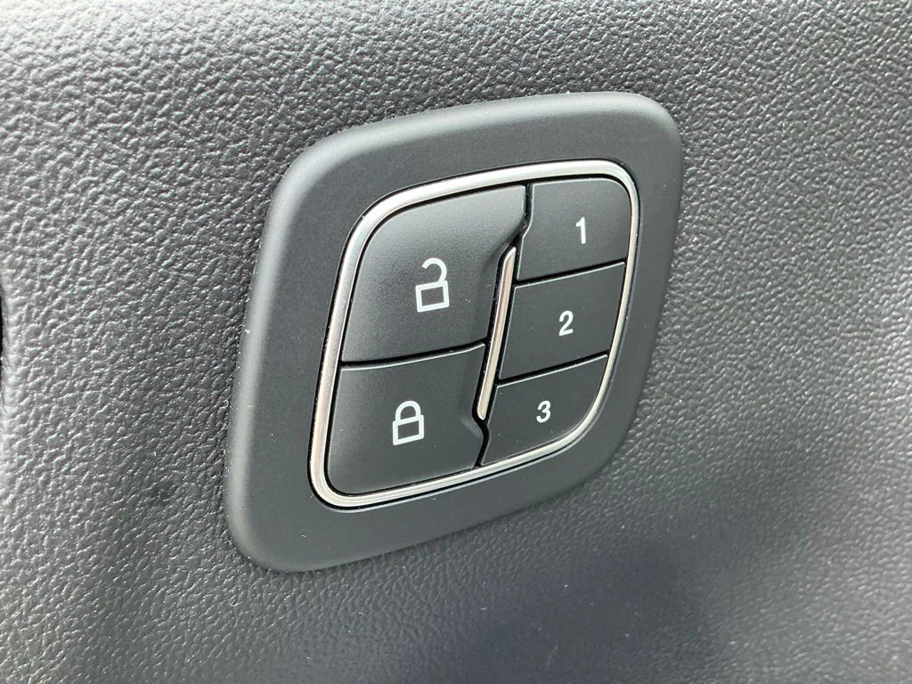 Used 2021 White Ford SEL image 26