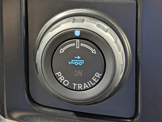 New 2026 Star White Metallic Tri-Coat Ford F-250® Platinum® image 45