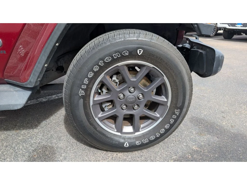 Used 2021 Snazzberry Pearlcoat Jeep Overland image 34