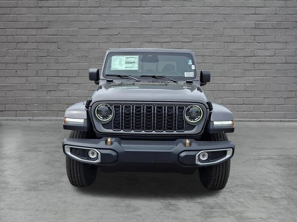 New 2026 Granite Crystal Metallic Clearcoat Jeep 85th Anniversary Edition image 2