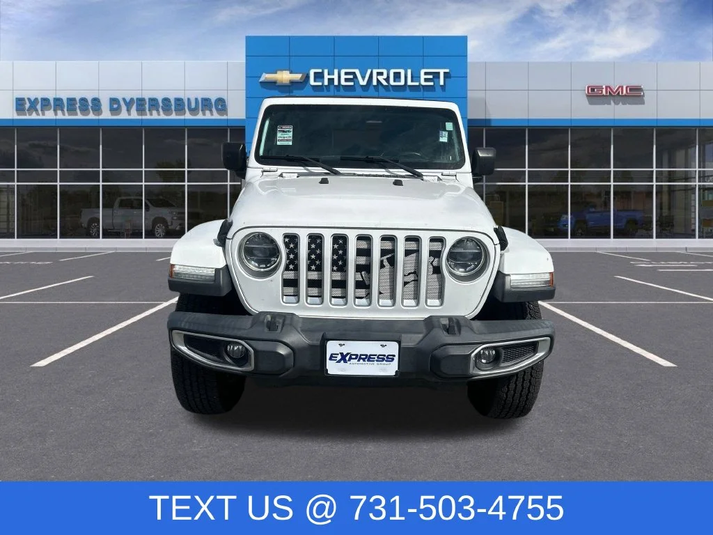 Used 2018 White Jeep Unlimited Sahara image 8