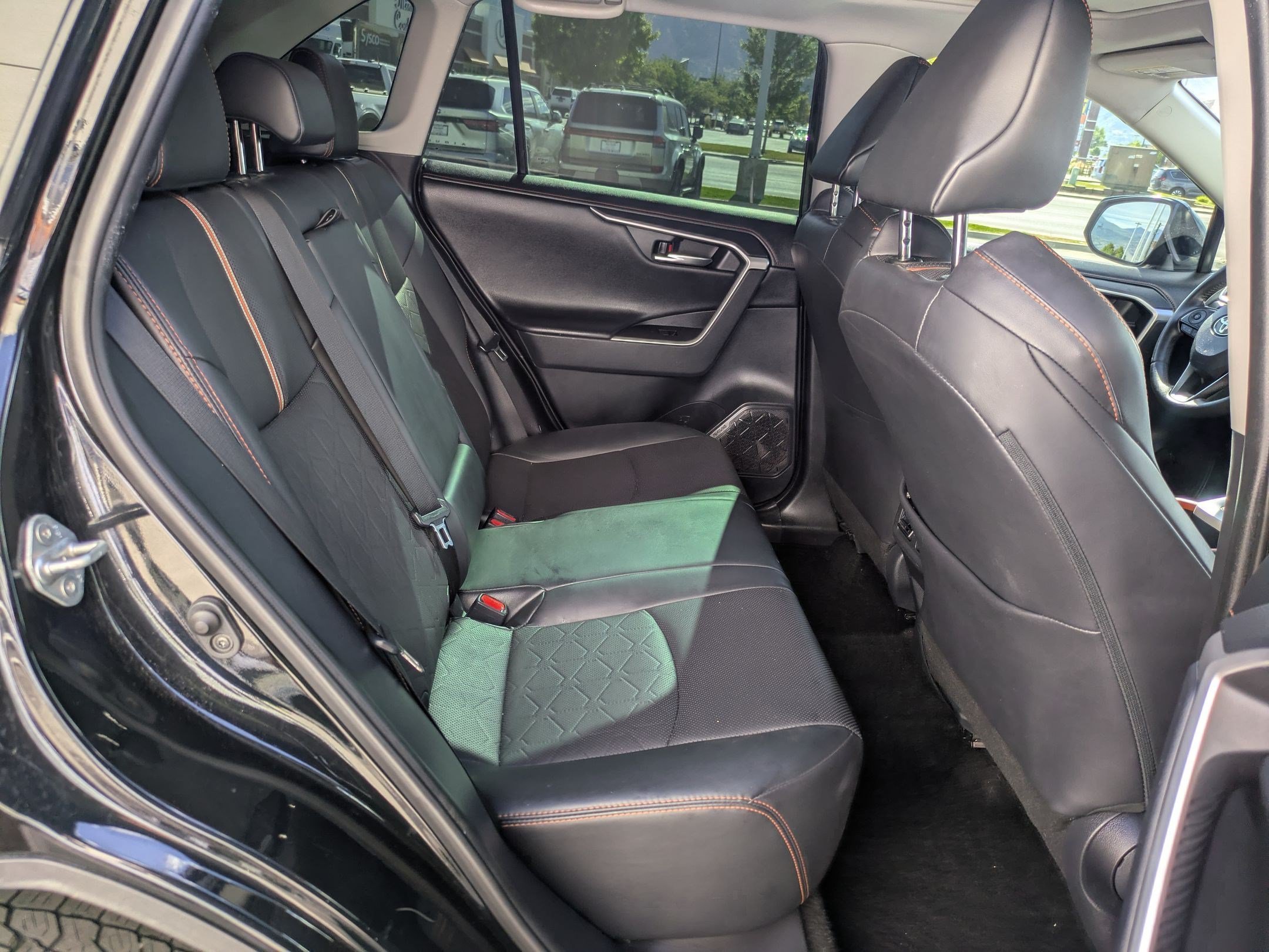 Used 2019 Midnight Black Metallic Toyota Adventure image 31