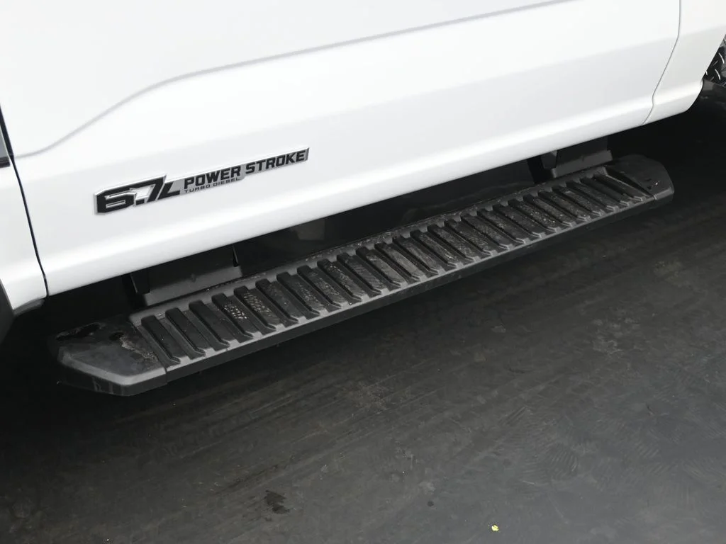 New 2025 Oxford White Ford XL image 22