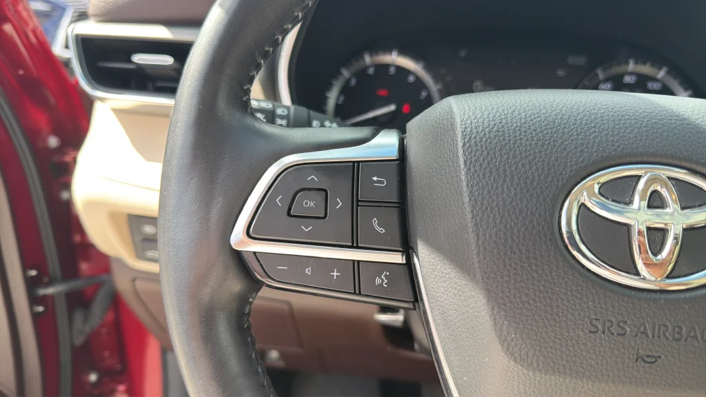 Used 2021 Red Toyota Platinum image 27