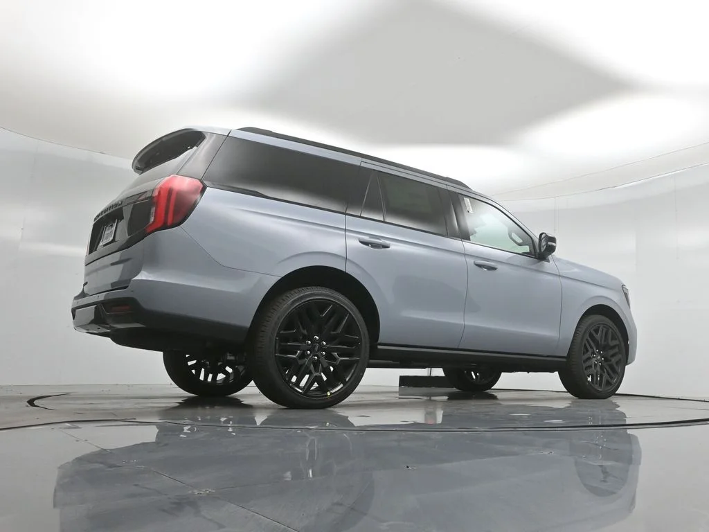New 2026 Glacier Gray Metallic Tri-Coat Ford Platinum image 49