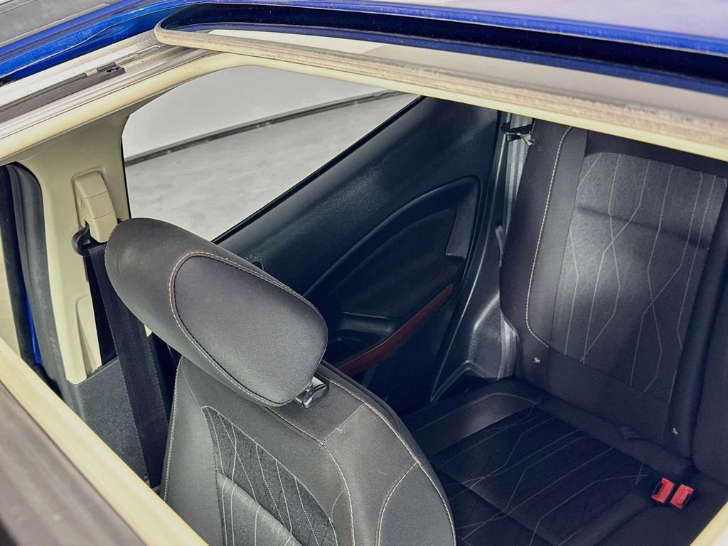Used 2021 Lightning Blue Metallic Ford SE image 27