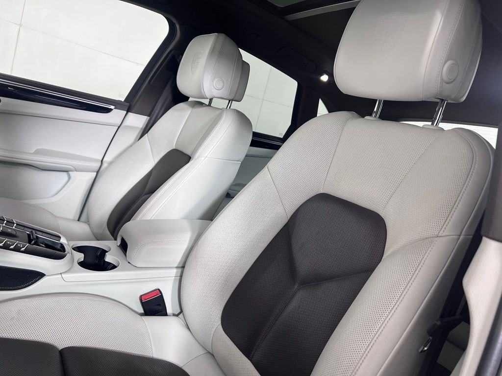 Used 2020 White Porsche S image 4