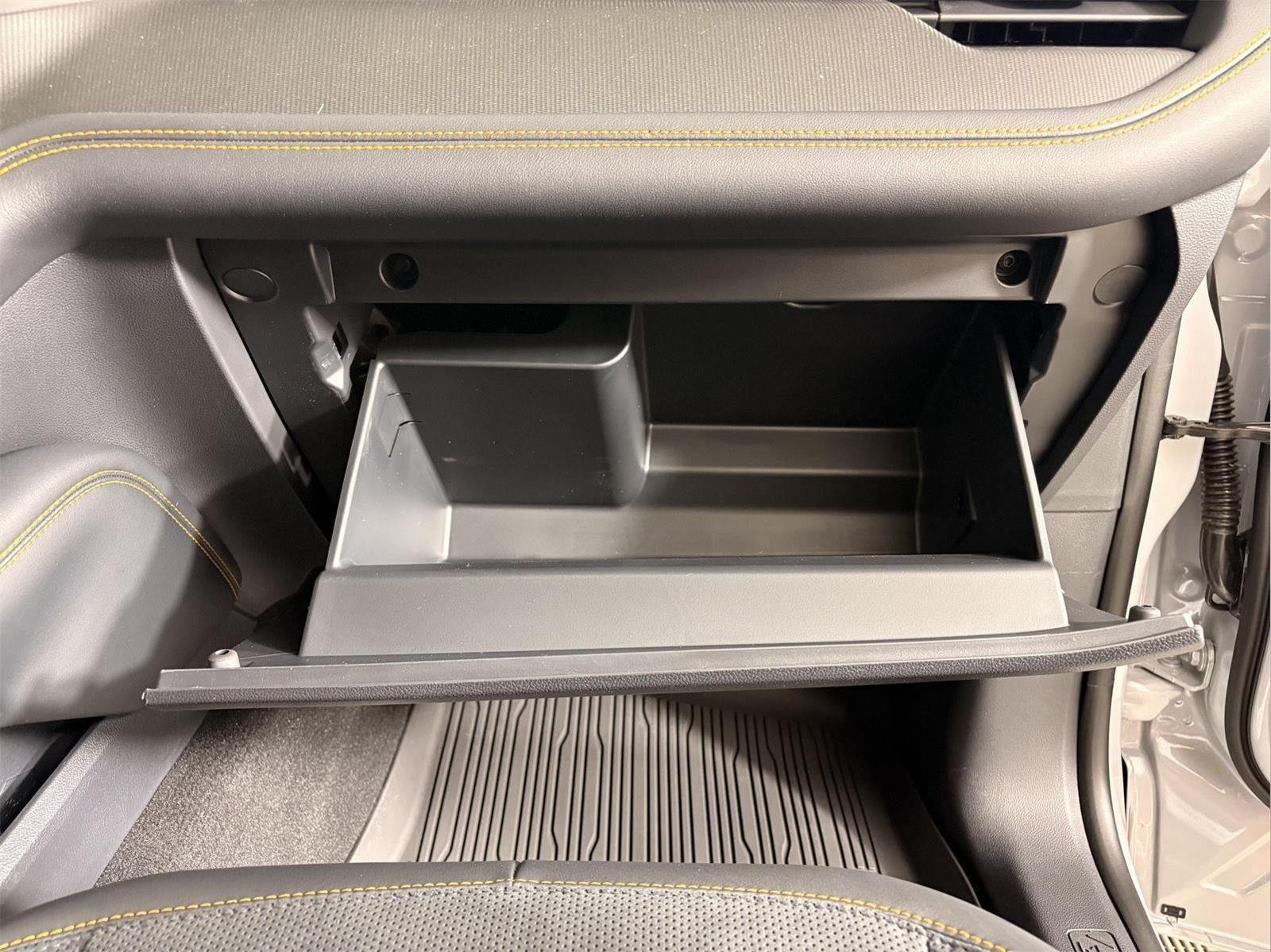New 2026 Space White Metallic Ford Tremor® image 27