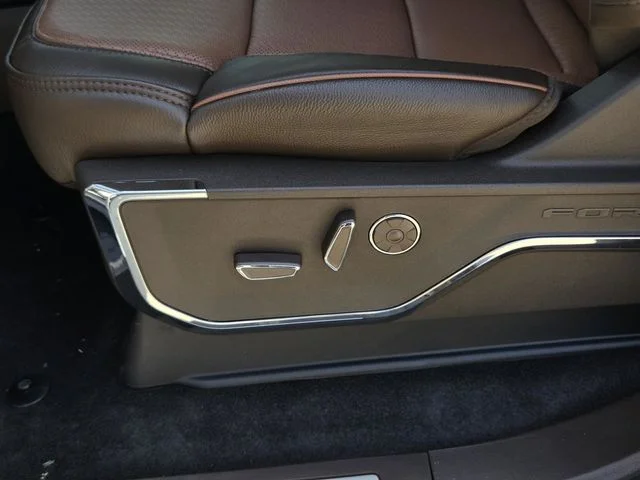New 2026 Star White Metallic Tri-Coat Ford King Ranch® image 33