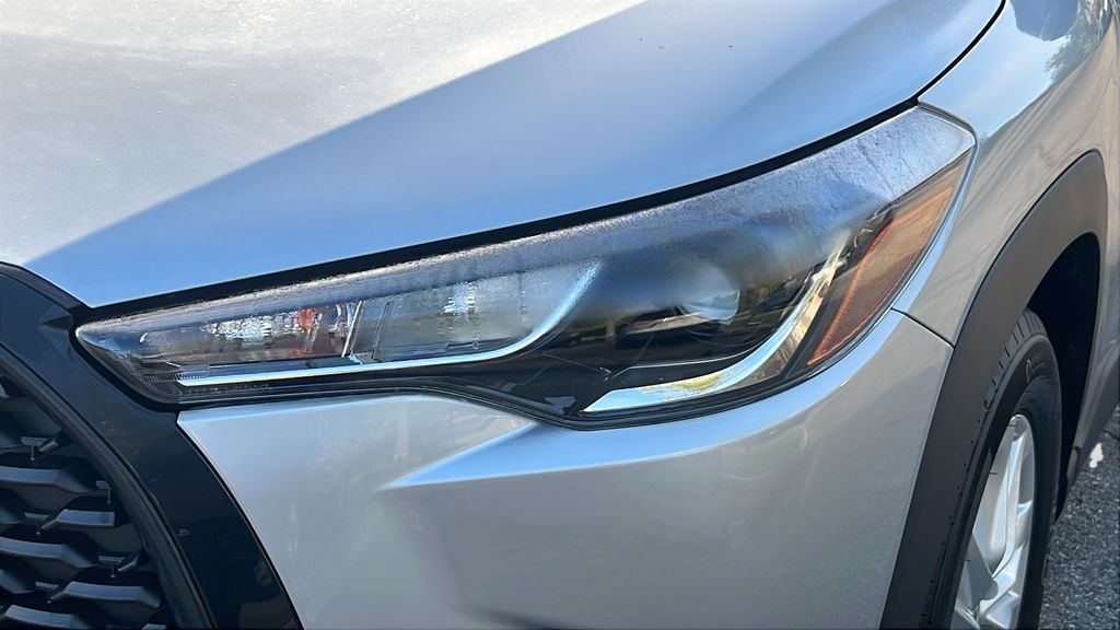 Certified Used 2025 Silver Toyota LE image 25