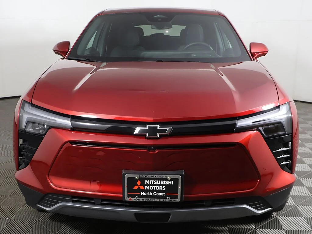 Used 2025 Red Chevrolet LT image 10