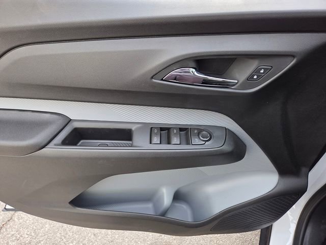 2027 Chevrolet Bolt LT - Photo 9