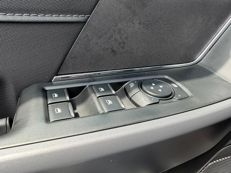 New 2026 Carbonized Gray Metallic Ford XLT image 18