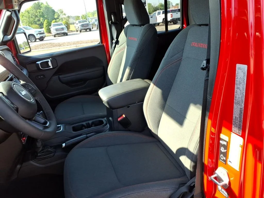 Used 2025 Red Jeep Rubicon image 13