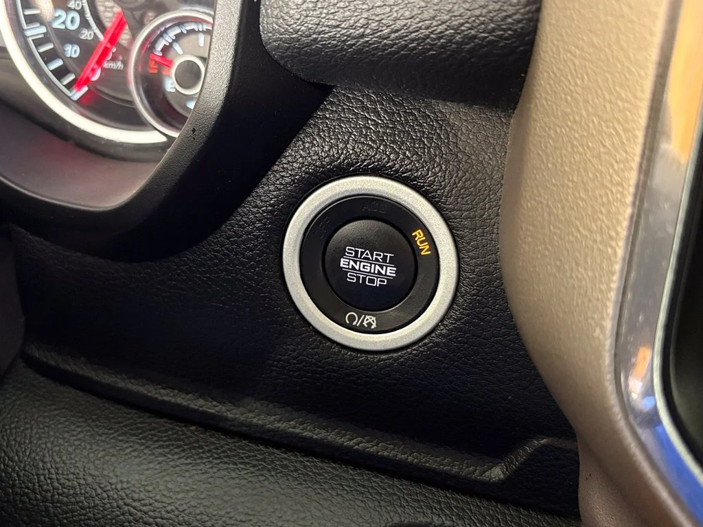 Used 2021 Blue Ram Laramie image 24