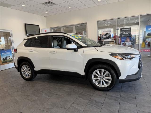 Certified Used 2023 WIND CHILL PEARL Toyota  image 46