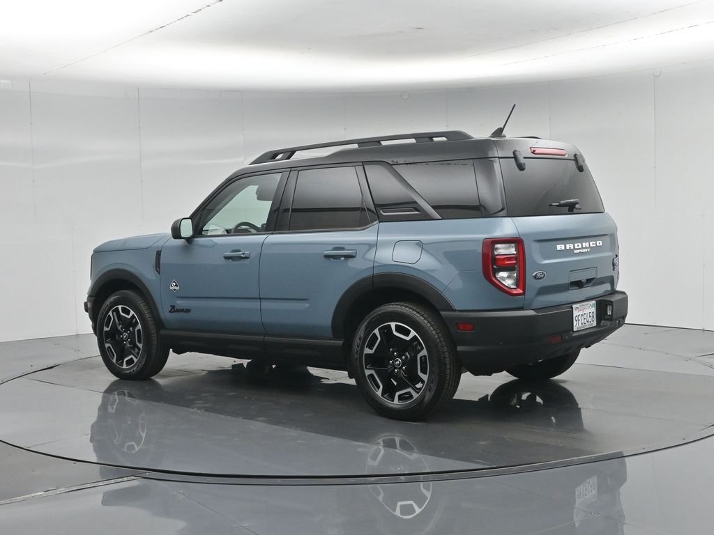 Used 2022 Gray Ford Outer Banks image 7