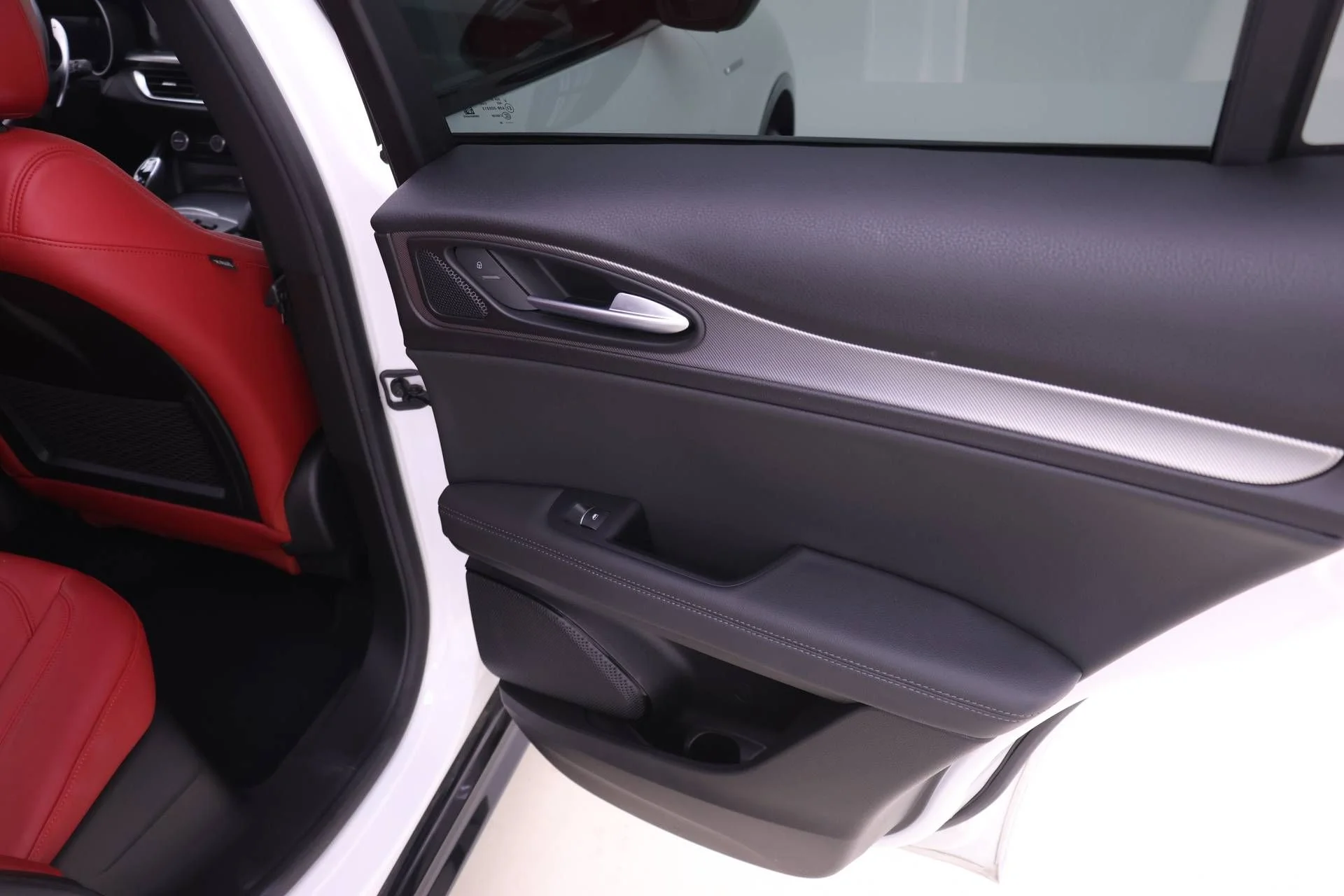 Certified Used 2024 White Alfa Romeo Veloce image 25