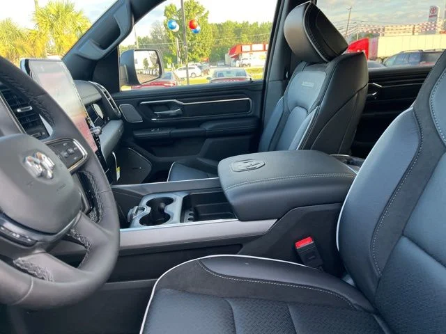 2026 RAM 1500 Laramie - Photo 9