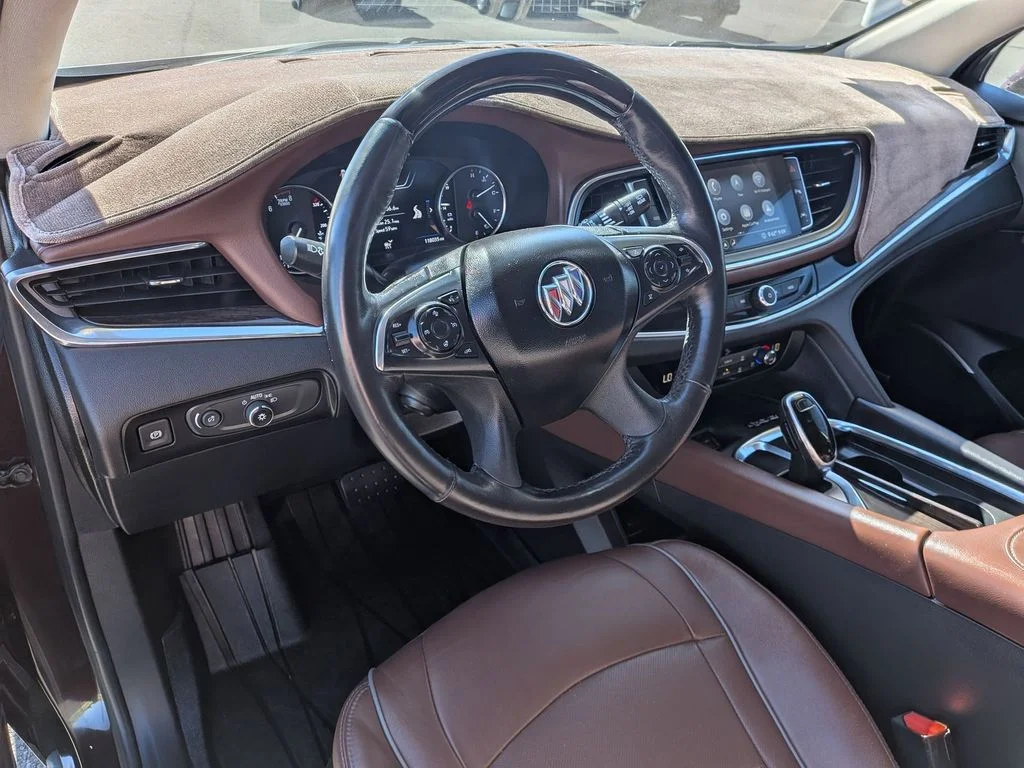 Used 2020 RICH GARNET METALLIC Buick Avenir image 10