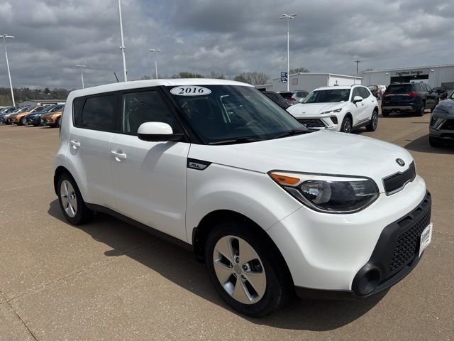 2016 Kia Soul Base