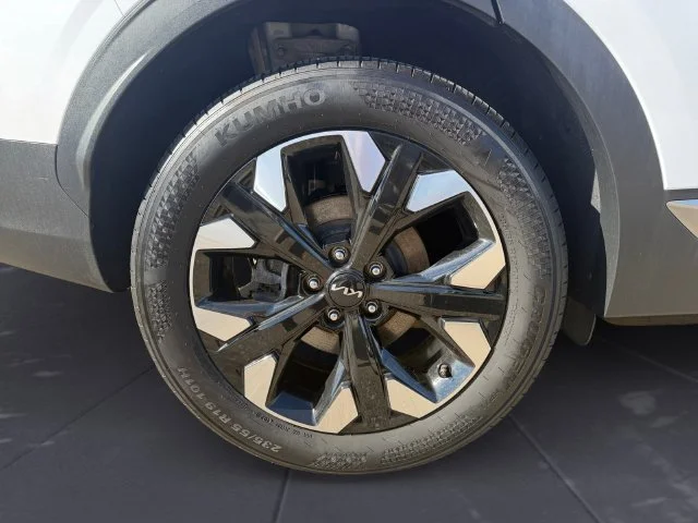 Certified Used 2024 White Kia X-Line image 46