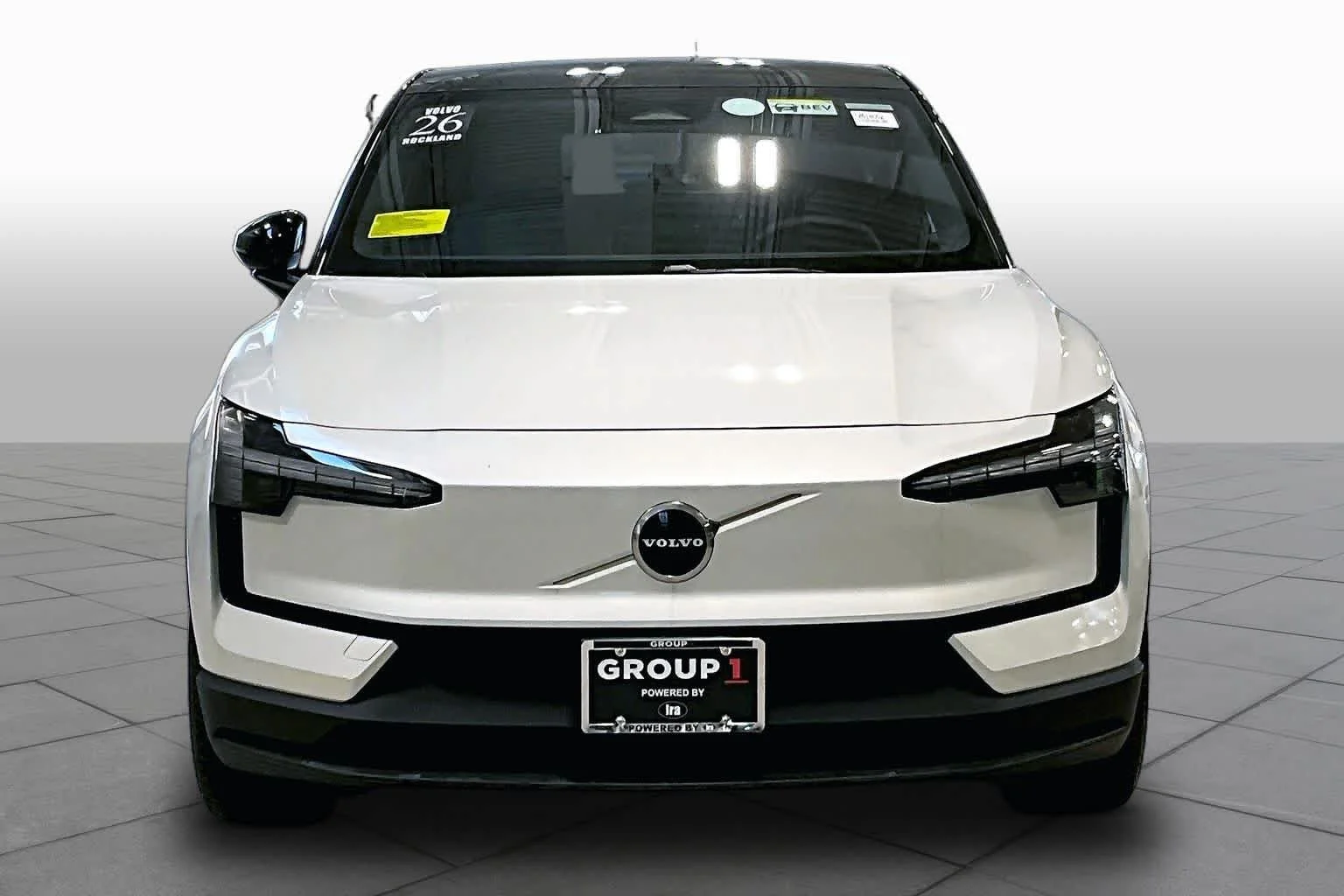 New 2026 Crystal White Volvo Plus image 2