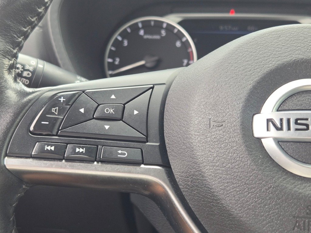 Used 2023 Black Nissan SV image 29
