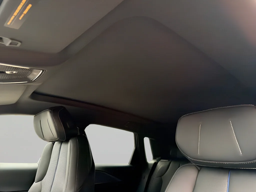 2027 Cadillac LYRIQ Luxury - Photo 28