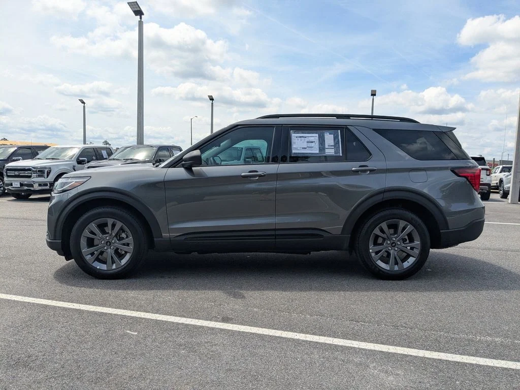 New 2026 Carbonized Gray Metallic Ford Active image 6