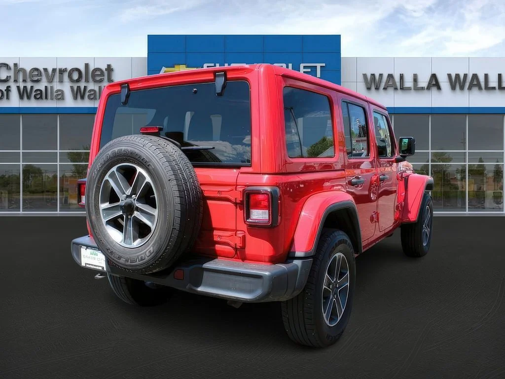 2023 Jeep Wrangler 4-Door Sahara - Photo 7
