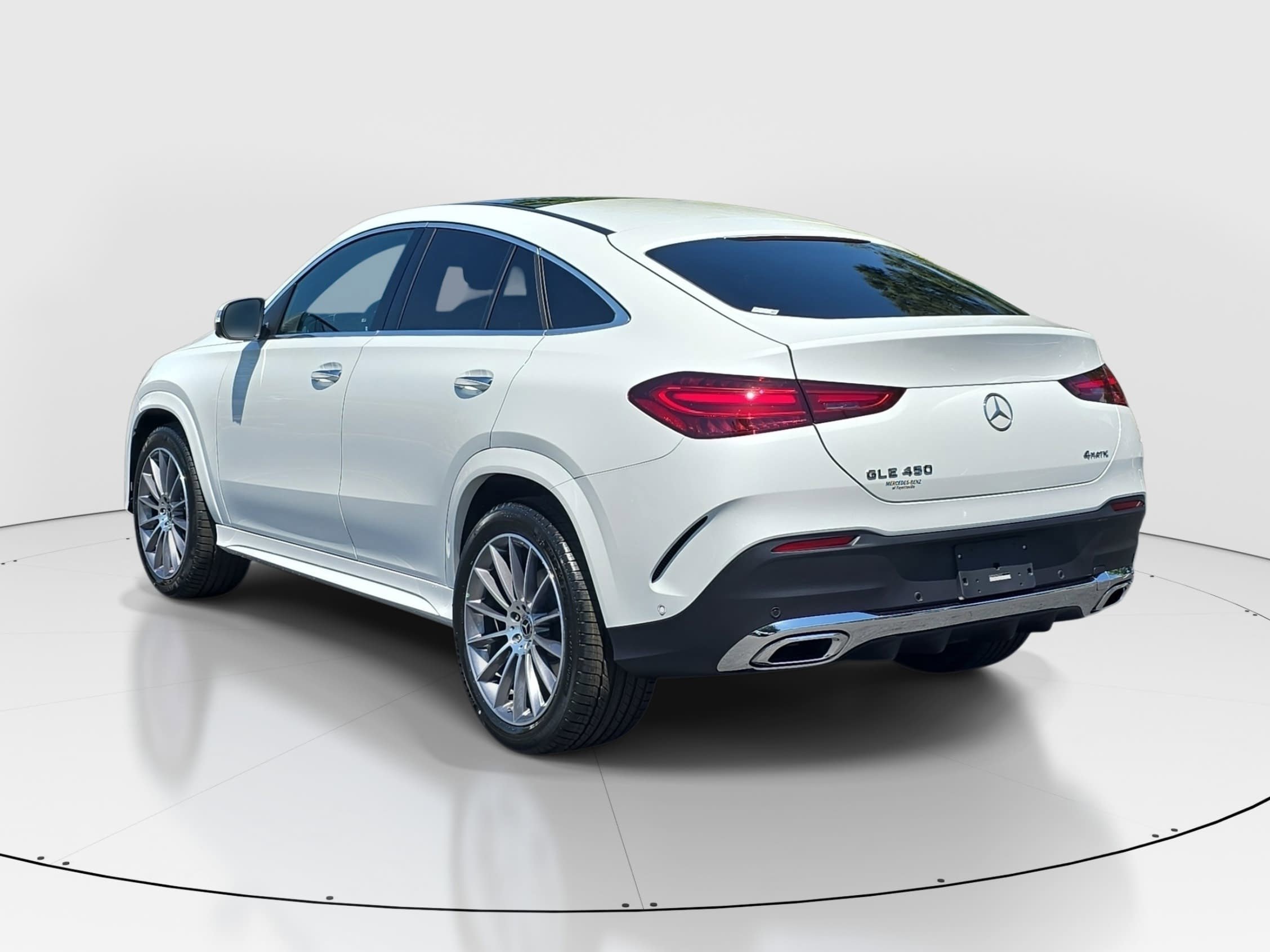 New 2026 MANUFAKTUR Moonlight White Metallic Mercedes-Benz GLE450 image 7