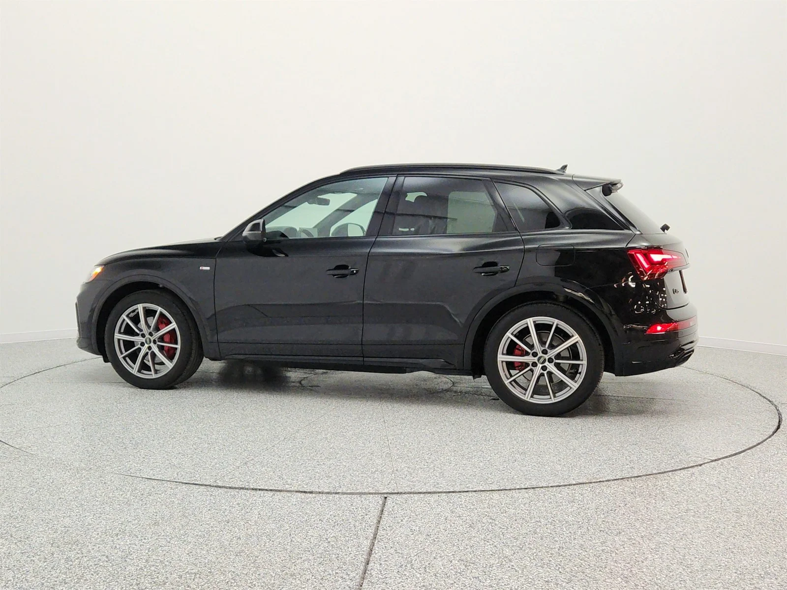 Used 2024 Mythos Black Metallic Audi S line Premium Plus 55 TFSI e quattro image 8