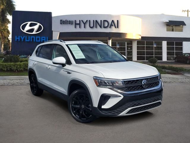 2024 Volkswagen Taos SE