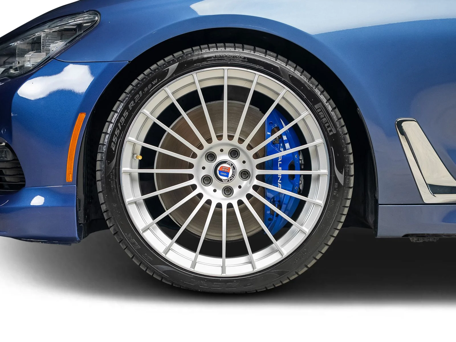 Used 2018 Blue BMW ALPINA B7 xDrive image 27