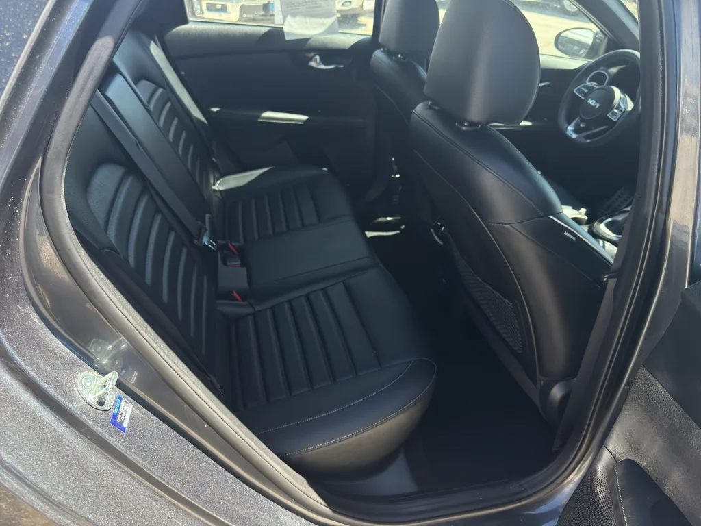 Used 2023 Gravity Gray Kia GT-Line image 13