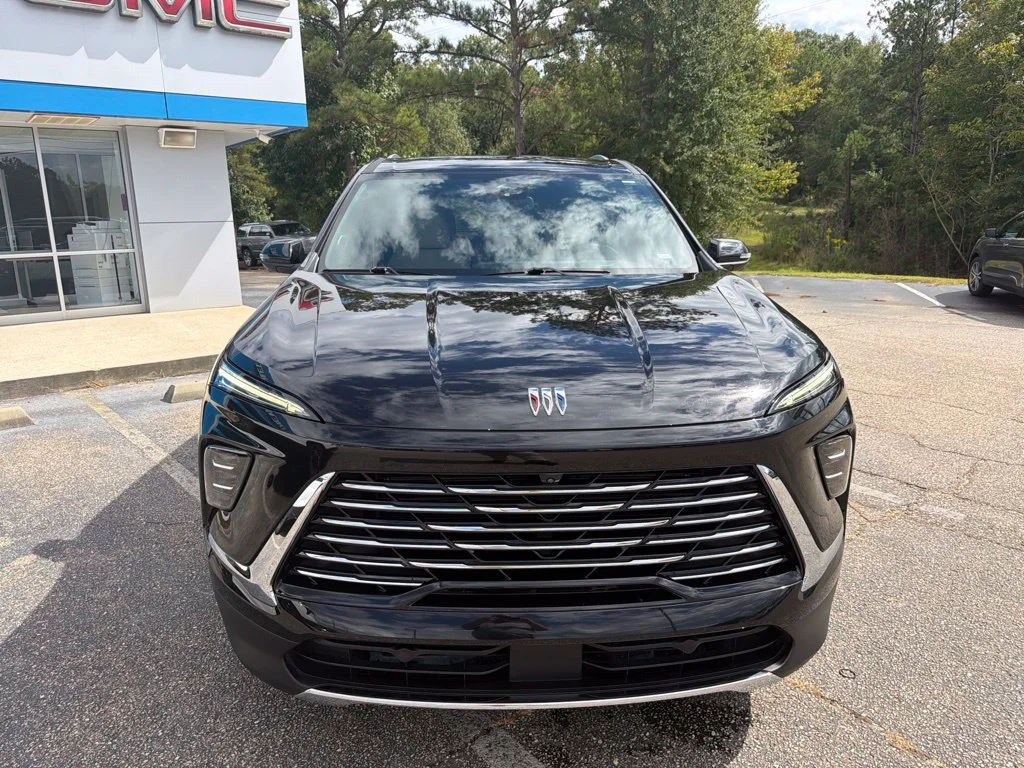 Used 2025 Ebony Twilight Metallic Buick Preferred image 8