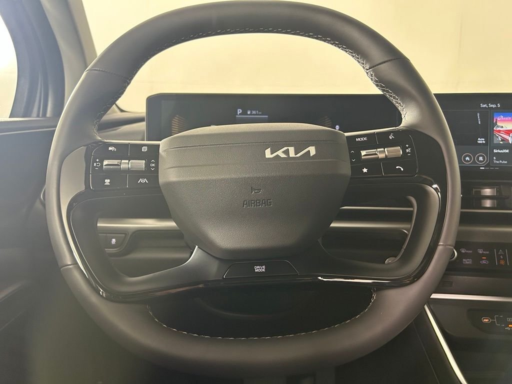 New 2027 White Kia EX image 5
