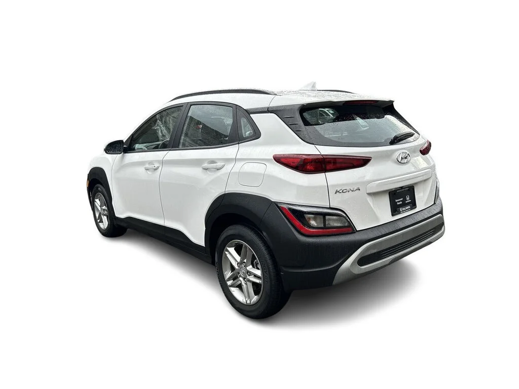 Used 2023  Hyundai 2.0L AWD Essential   No Accidents   Local BC   Dil image 10