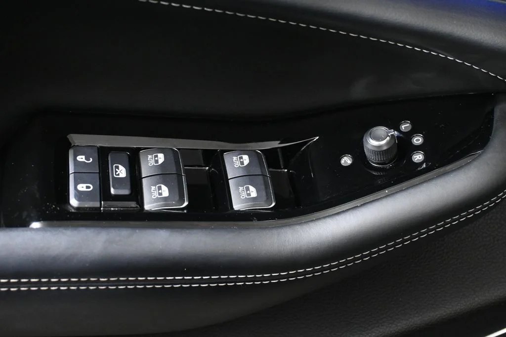 2023 Jeep Grand Cherokee Overland - Photo 30