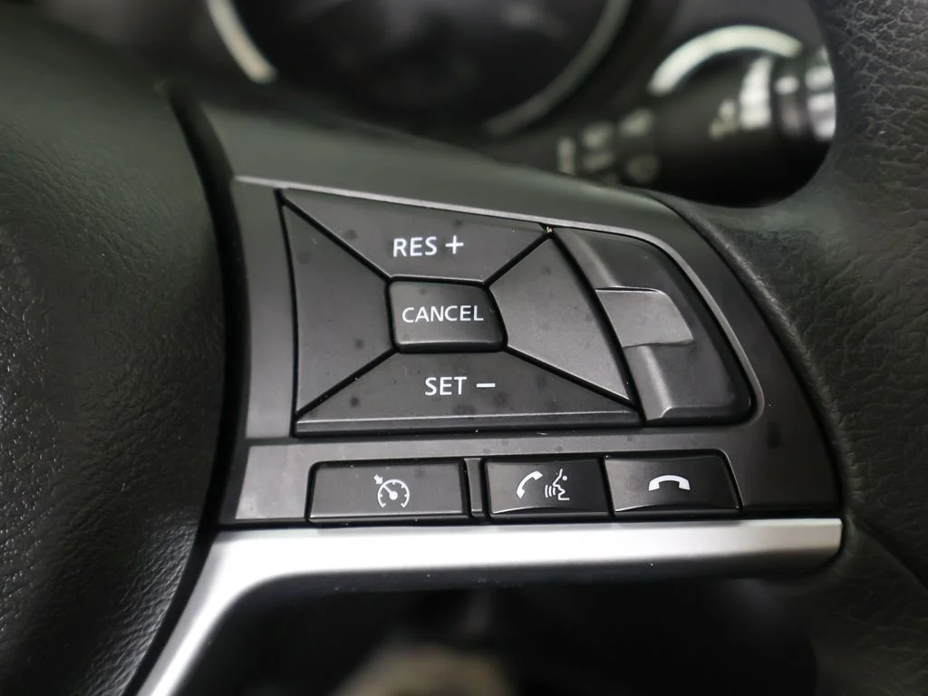 Used 2017 White Nissan SV image 38