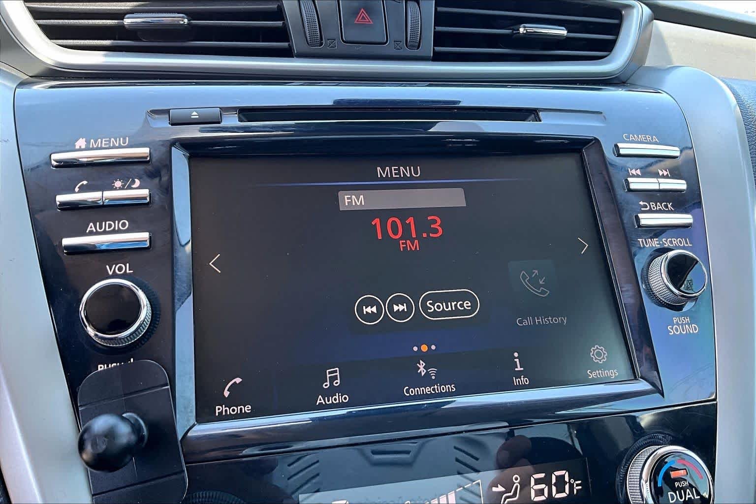 Used 2020 Cayenne Red Metallic Nissan SV image 31
