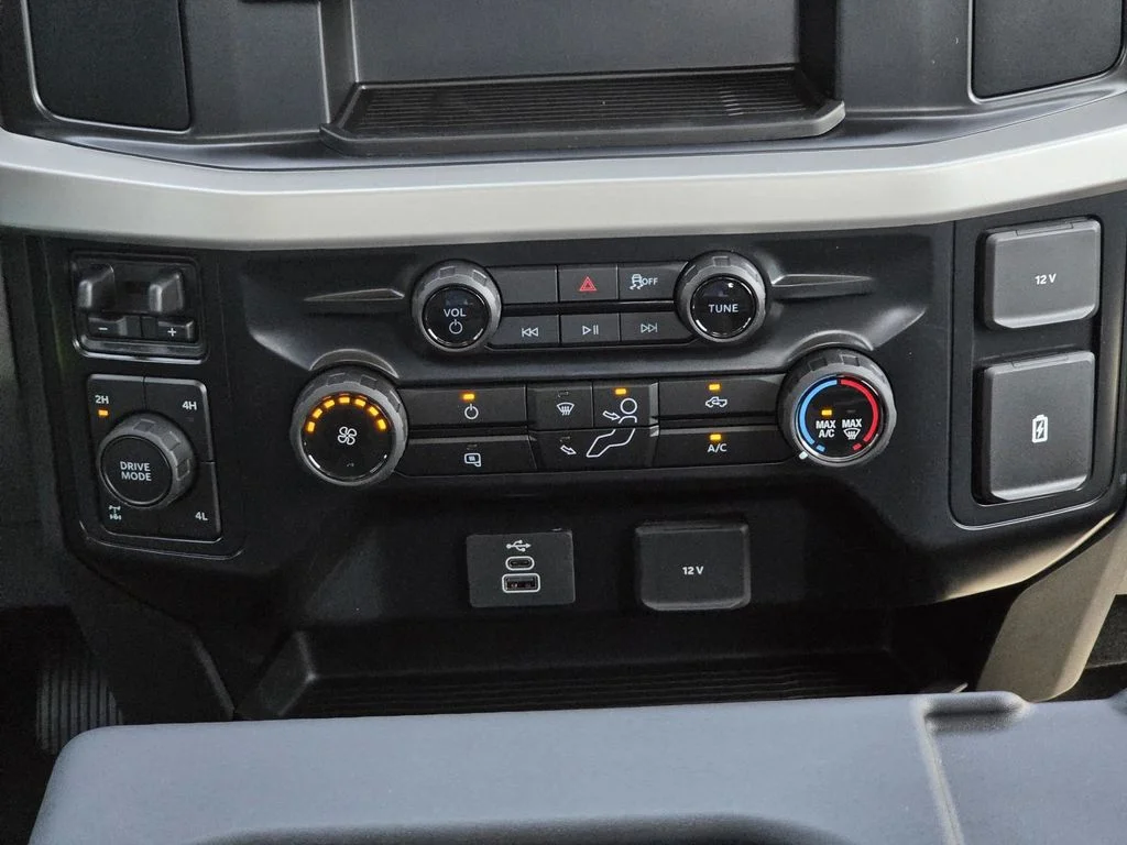 New 2026 Avalanche Ford F-250® XL image 14