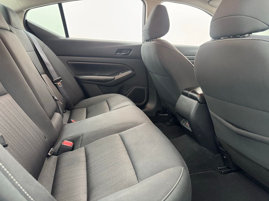 Used 2025 Gun Metallic Nissan 2.5 SV image 31