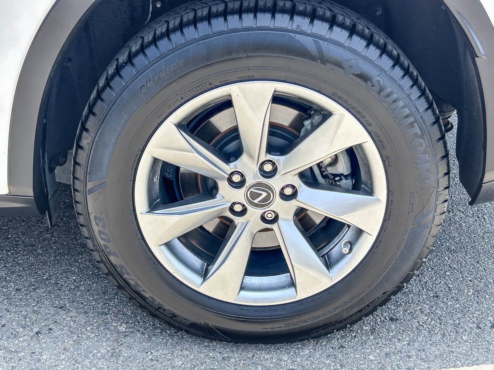 Used 2019 EMINENT WHITE PEA Lexus RX 450H image 11