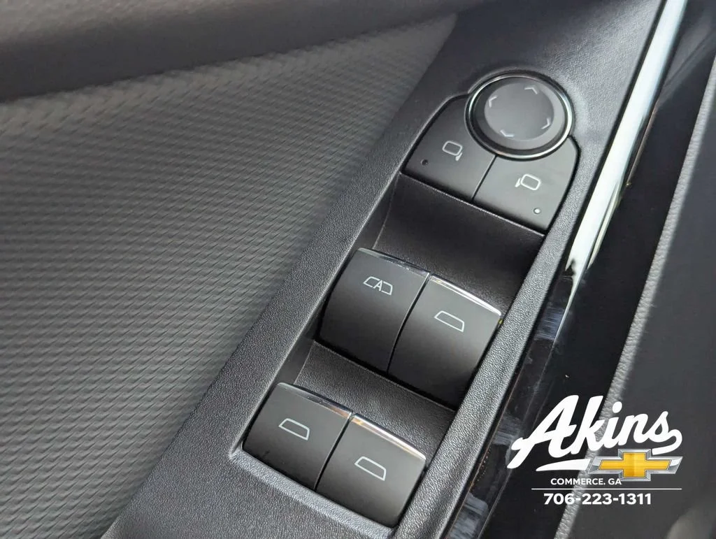 2027 Chevrolet Equinox RS - Photo 22