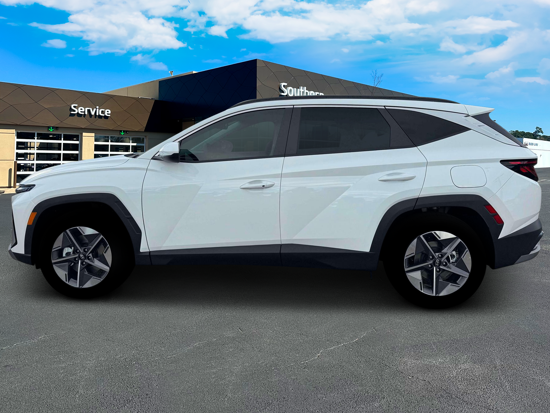 New 2026 White Hyundai SEL FWD image 3