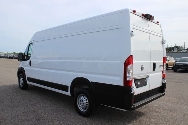 Used 2026 White Ram High Roof image 25
